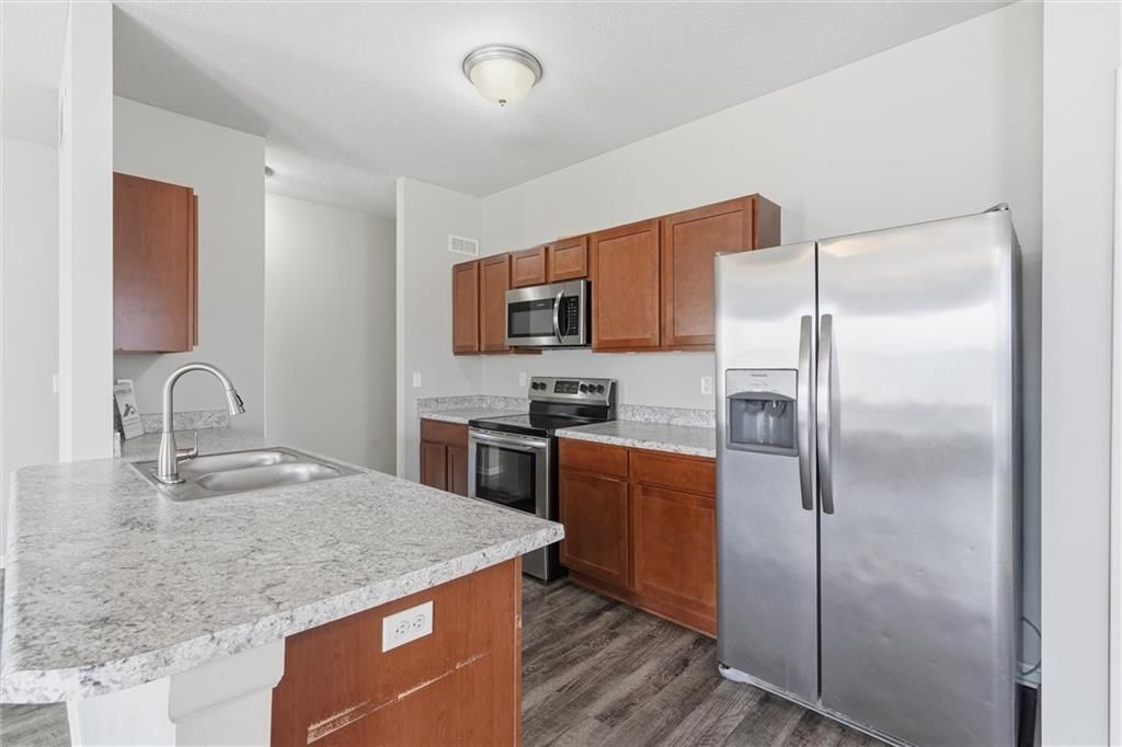 723 S Cypress Street — photo 10