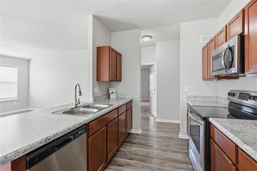 723 S Cypress Street — photo 11