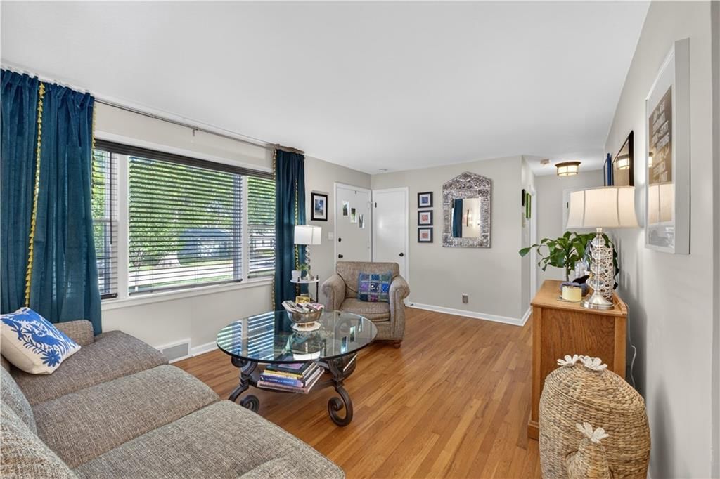 8924 Hardy Street — photo 8