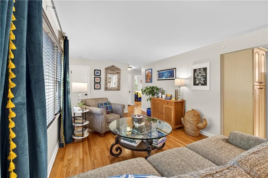 8924 Hardy Street — photo 9