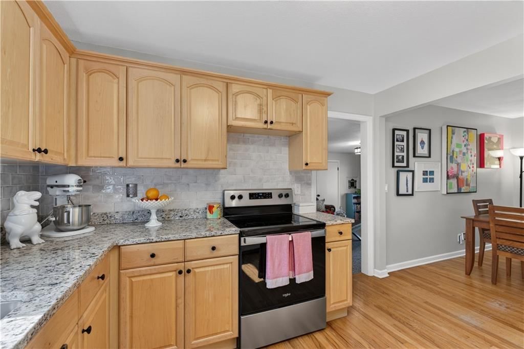 8924 Hardy Street — photo 18