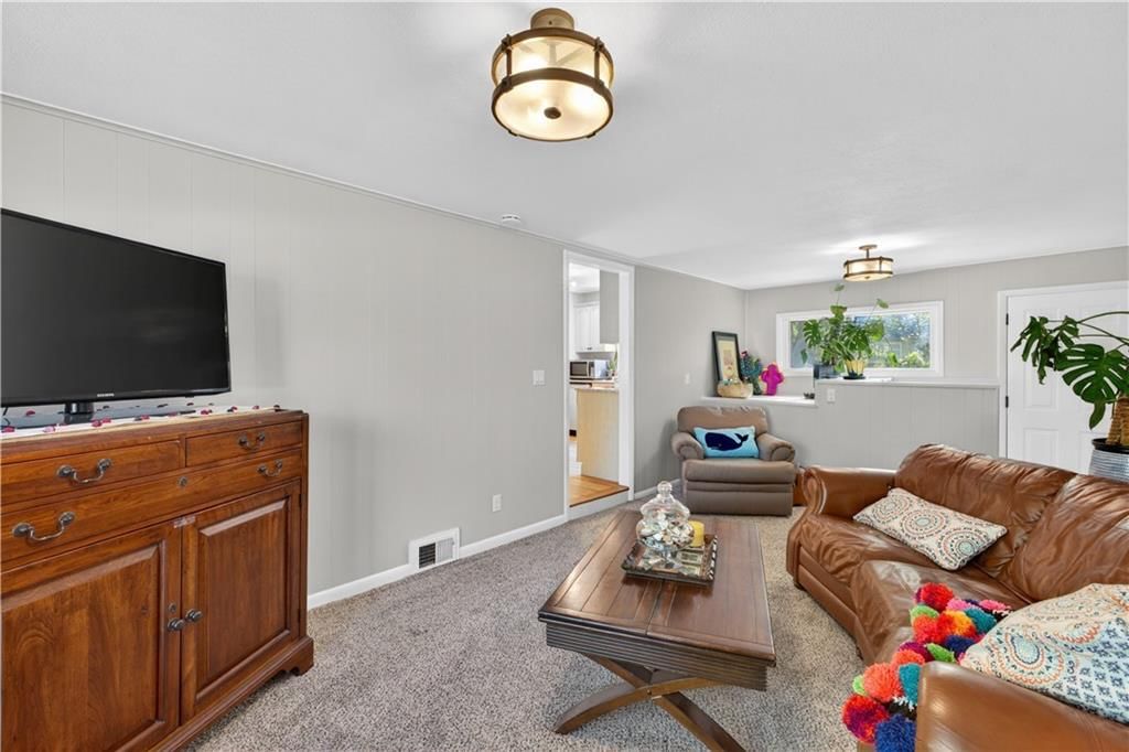8924 Hardy Street — photo 22