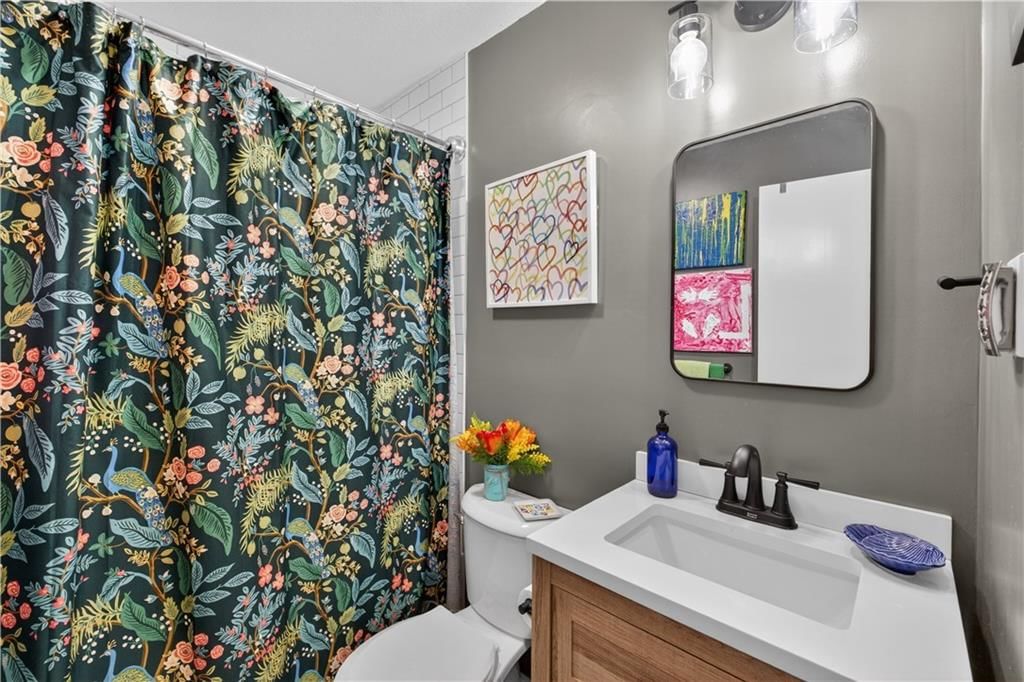 8924 Hardy Street — photo 29