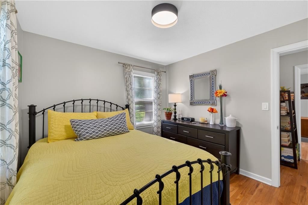 8924 Hardy Street — photo 32