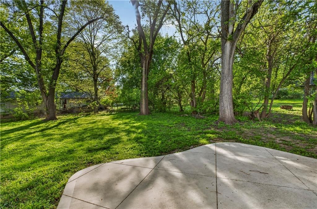 8924 Hardy Street — photo 34