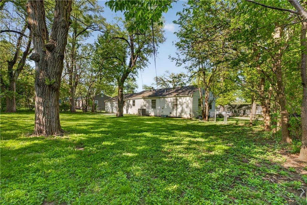 8924 Hardy Street — photo 35