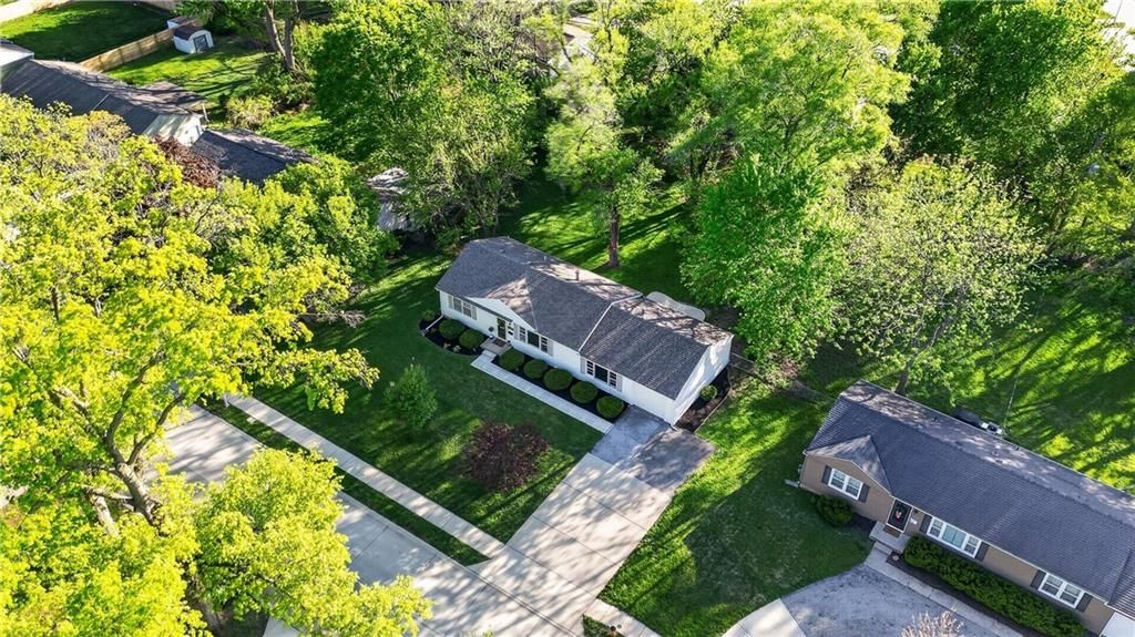 8924 Hardy Street — photo 41