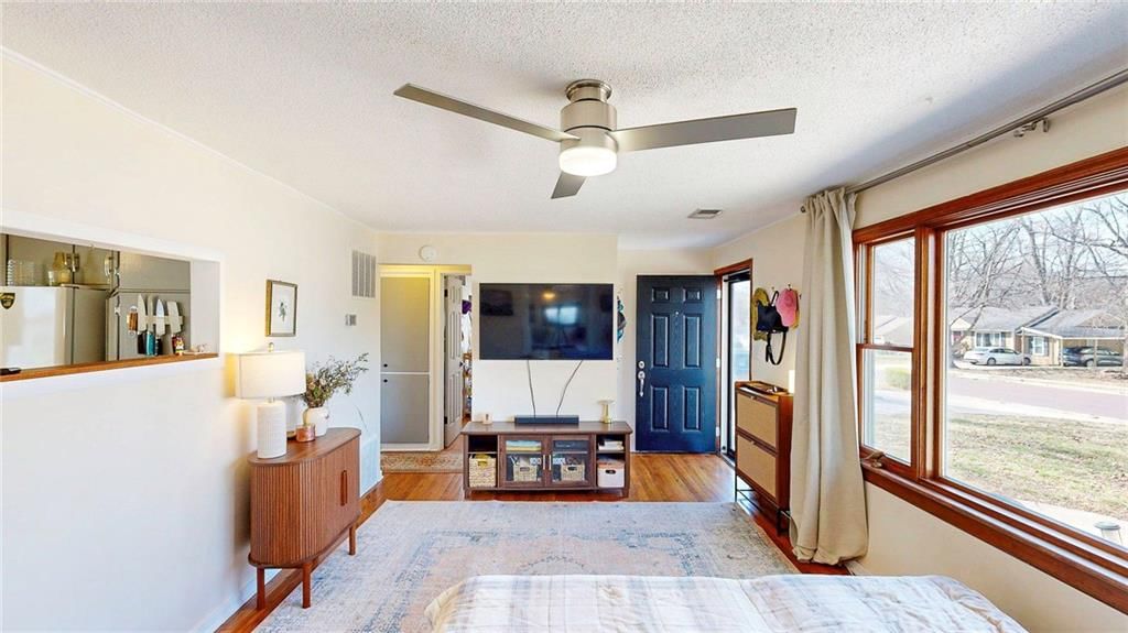 7709 Robinson Street — photo 12