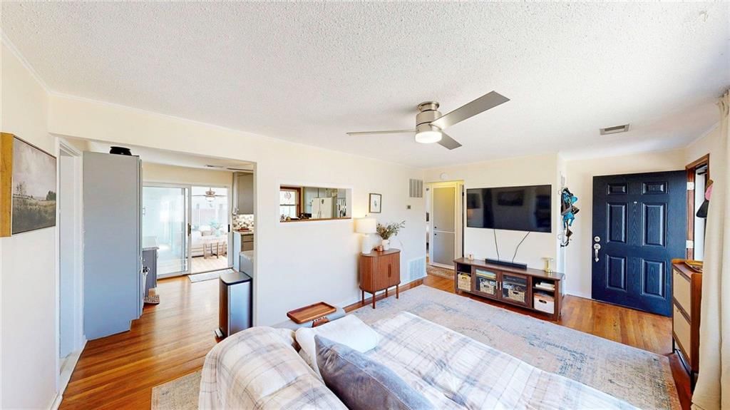 7709 Robinson Street — photo 13