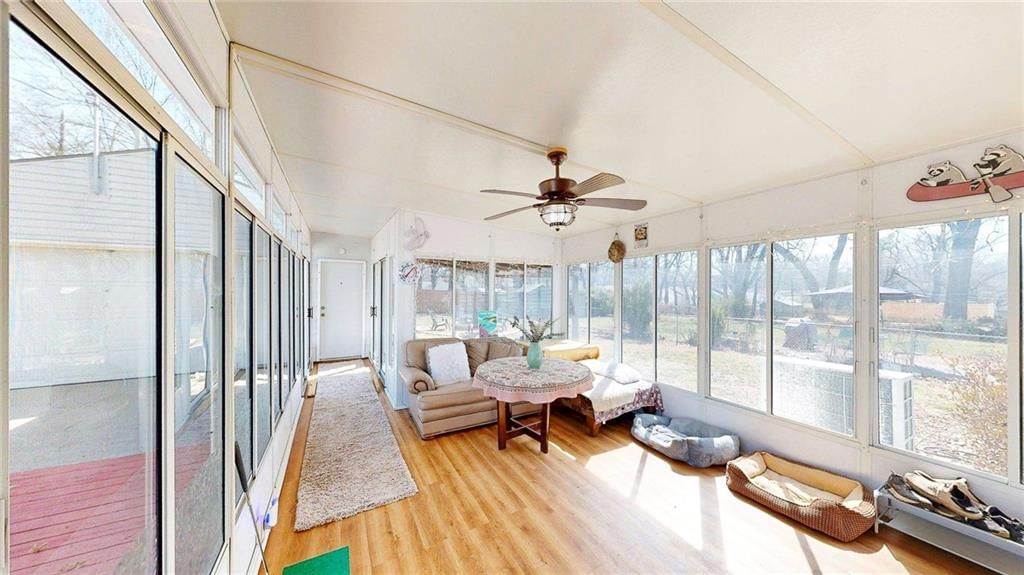 7709 Robinson Street — photo 22
