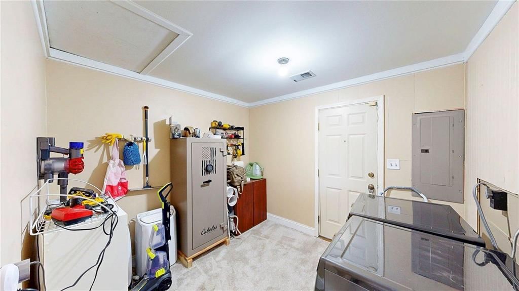 7709 Robinson Street — photo 26