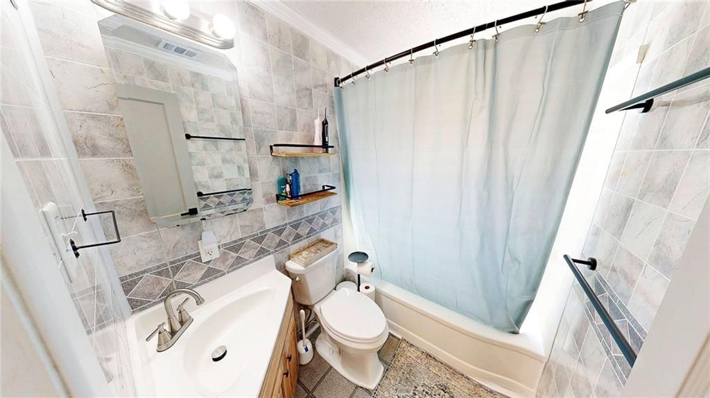 7709 Robinson Street — photo 27