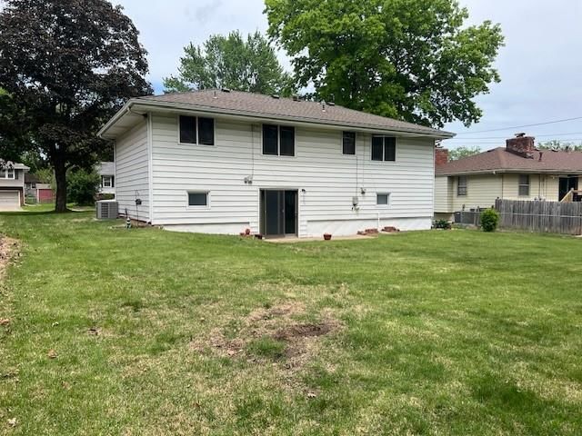 10711 W 92nd Street — photo 32