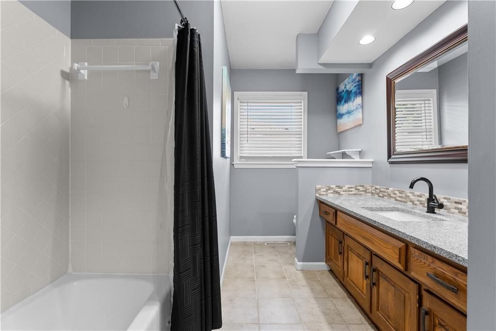 604 SE Adobe Street — photo 23