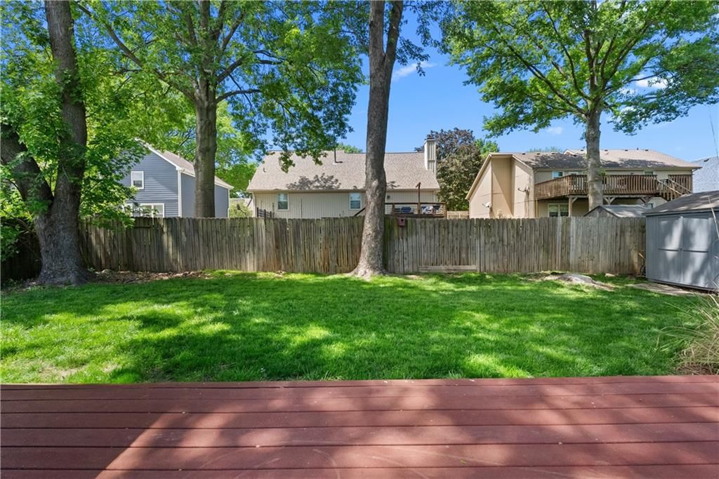 604 SE Adobe Street — photo 32