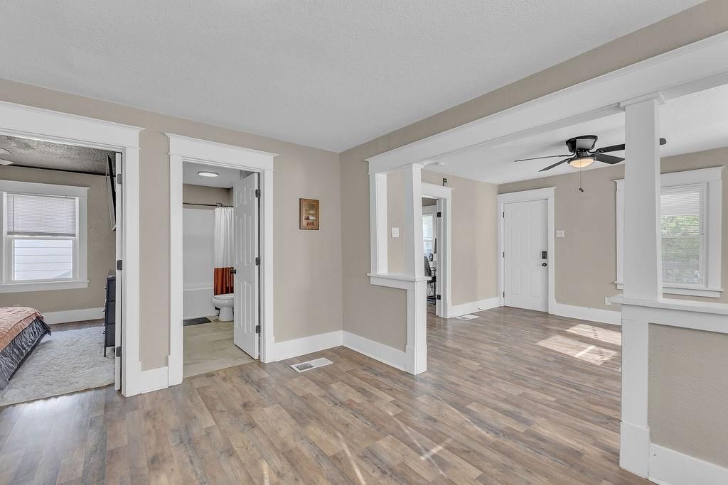 3142 Felix Street — photo 10