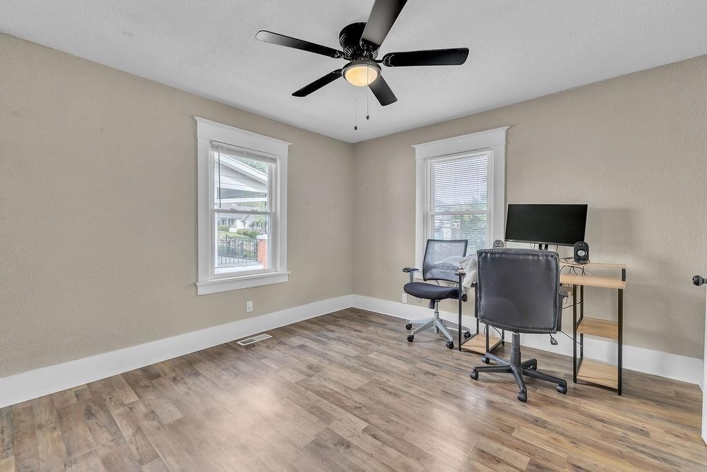 3142 Felix Street — photo 20
