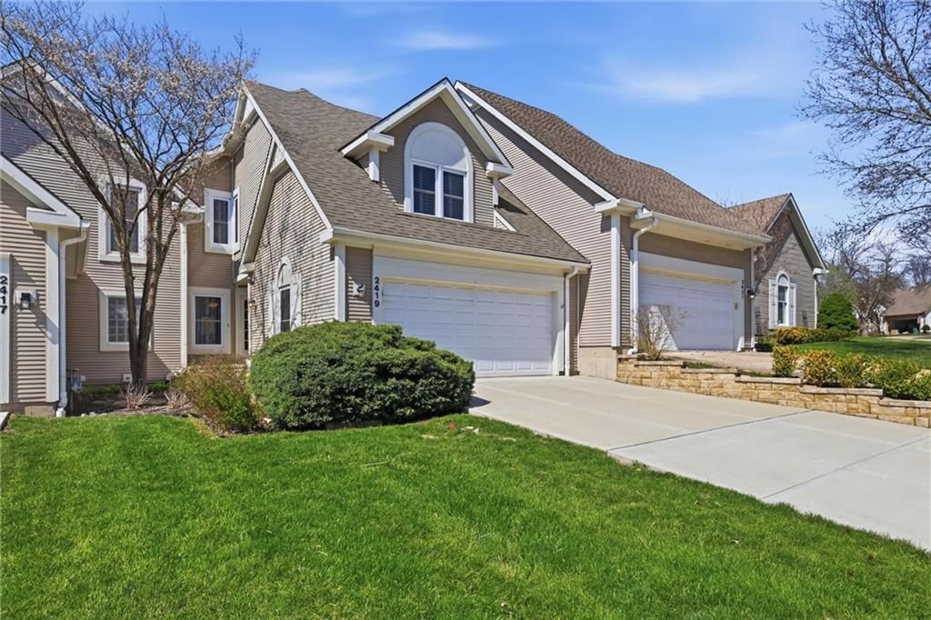 2419 W 137th Place, Leawood, KS