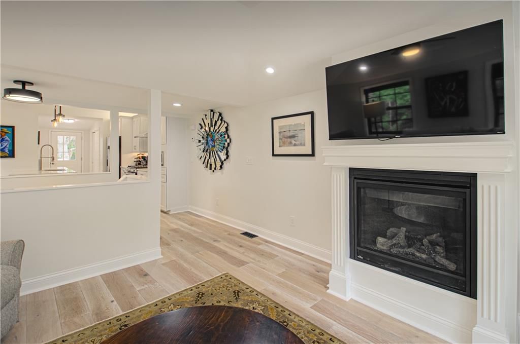 93 R Street — photo 11
