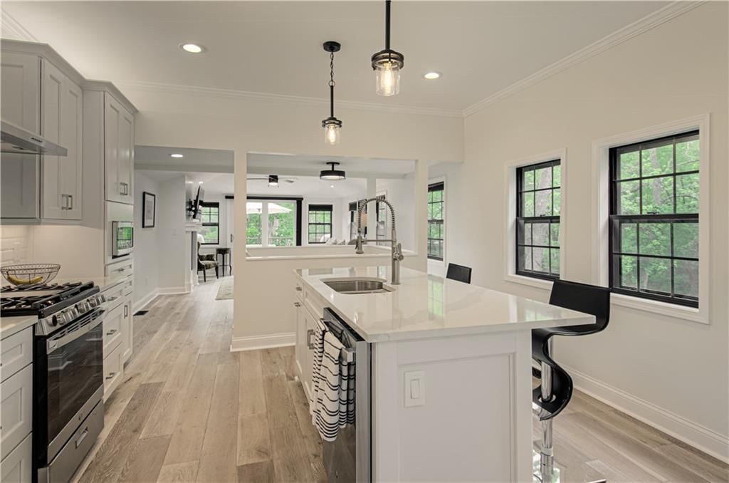 93 R Street — photo 17