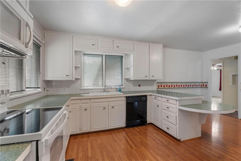 1318 Hibbard Street — photo 8