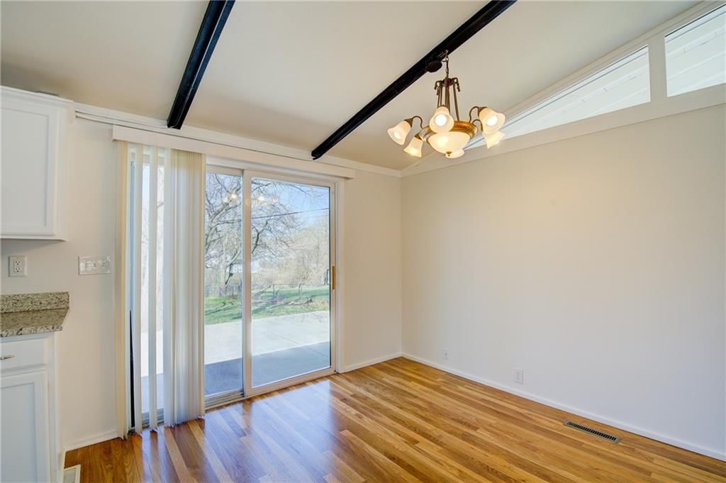 5916 N Michigan Avenue — photo 12