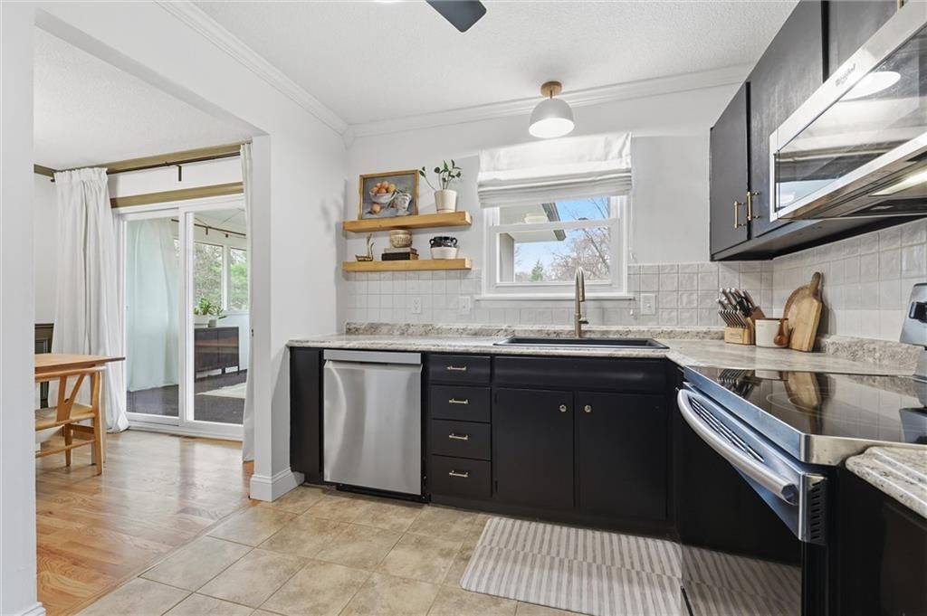 7721 W 65th Street — photo 10