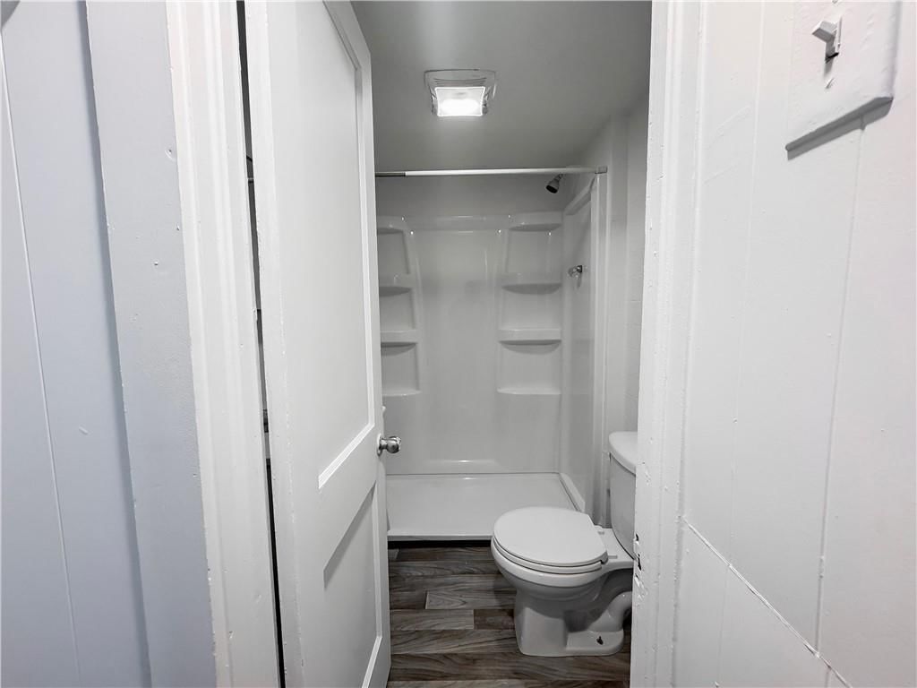 930 E Stone Street — photo 7