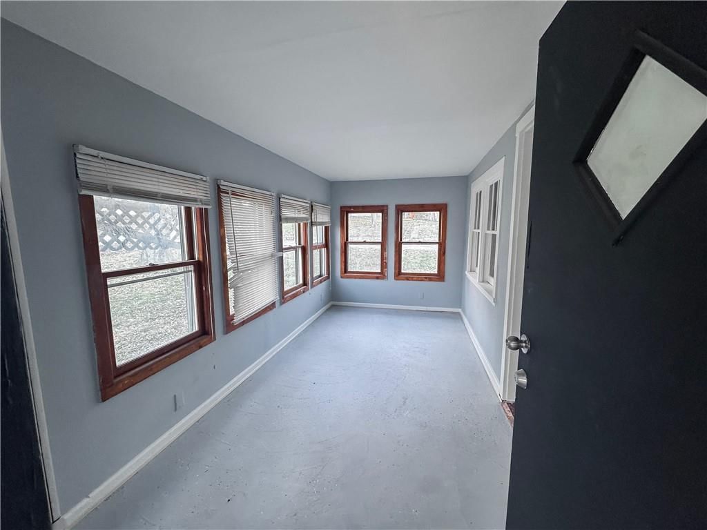 930 E Stone Street — photo 11
