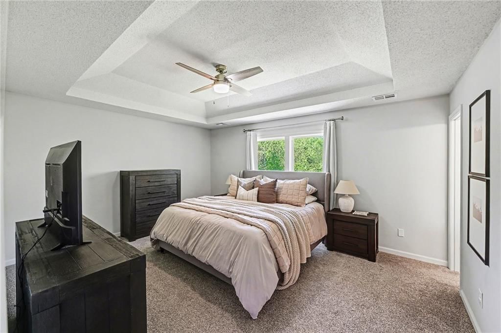 6330 N Bedford Avenue — photo 11