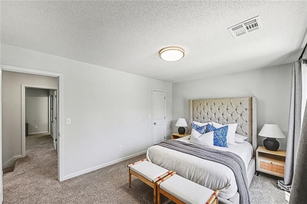 6330 N Bedford Avenue — photo 15