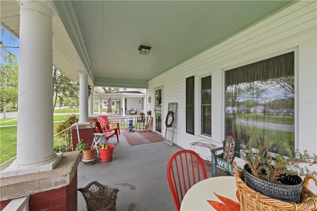 814 N Main Street — photo 2