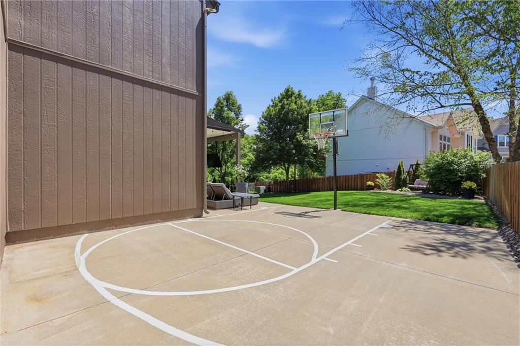 21409 W 50th Terrace — photo 36