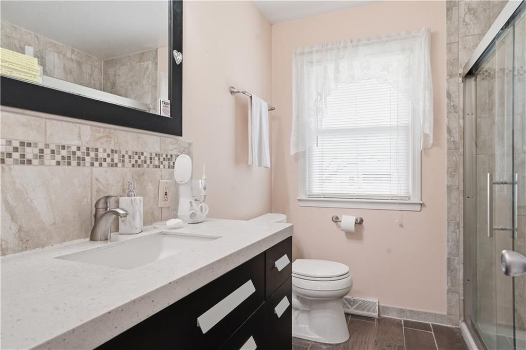 705 SW Maple Lane — photo 16