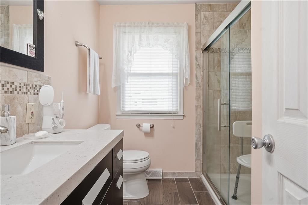 705 SW Maple Lane — photo 17