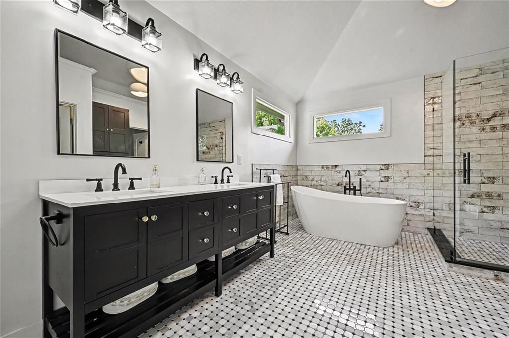 6730 Meyers Circle — photo 23