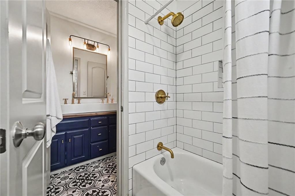 6730 Meyers Circle — photo 30
