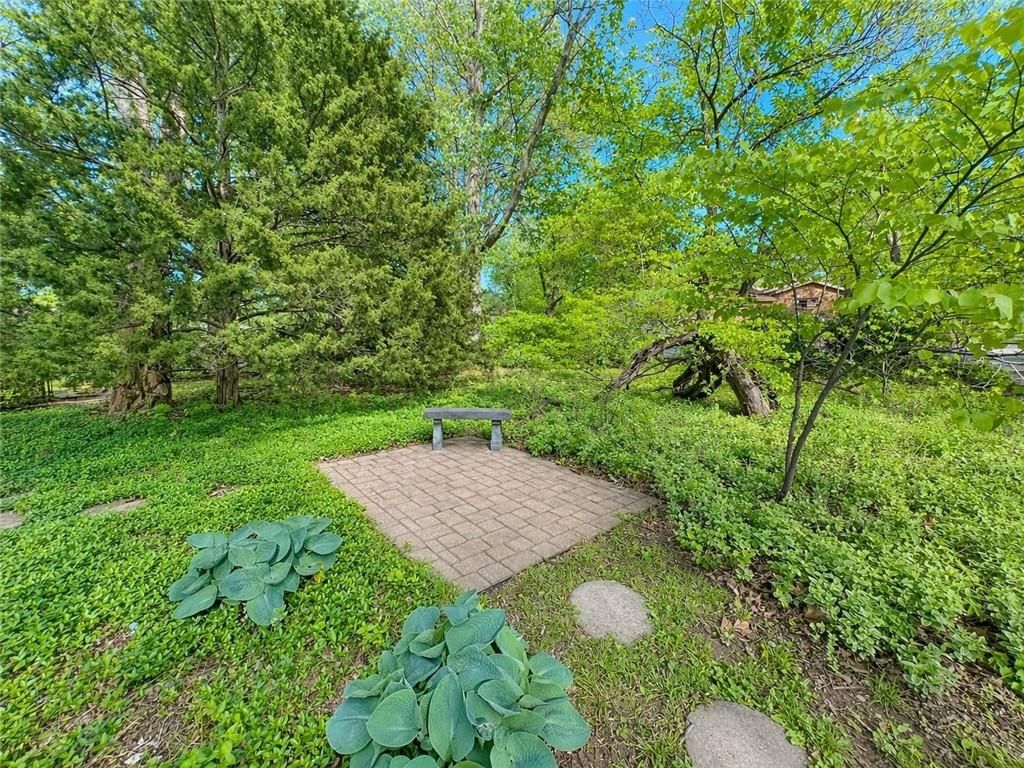 2400 Orchard Lane — photo 11