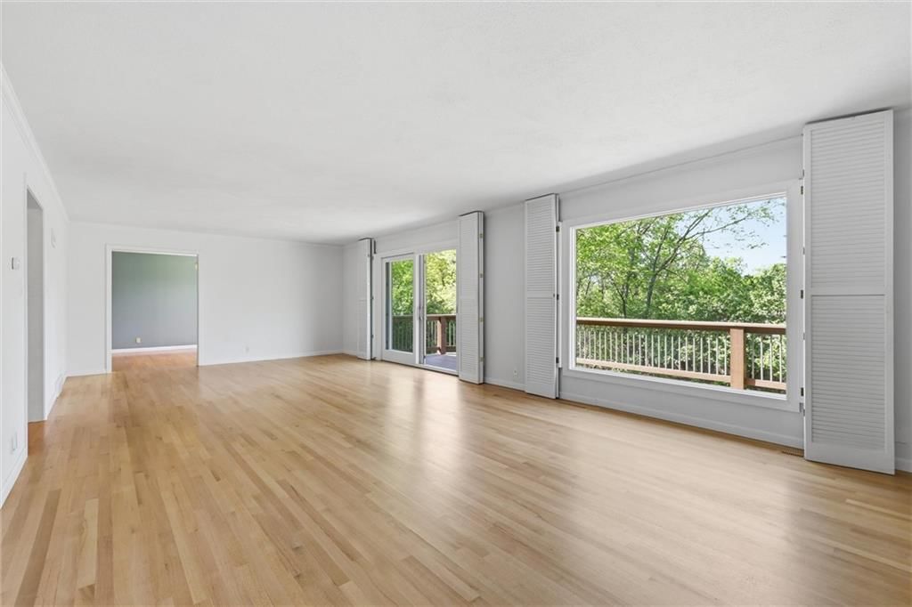 2400 Orchard Lane — photo 12