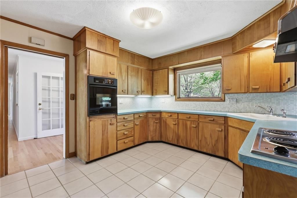 2400 Orchard Lane — photo 19