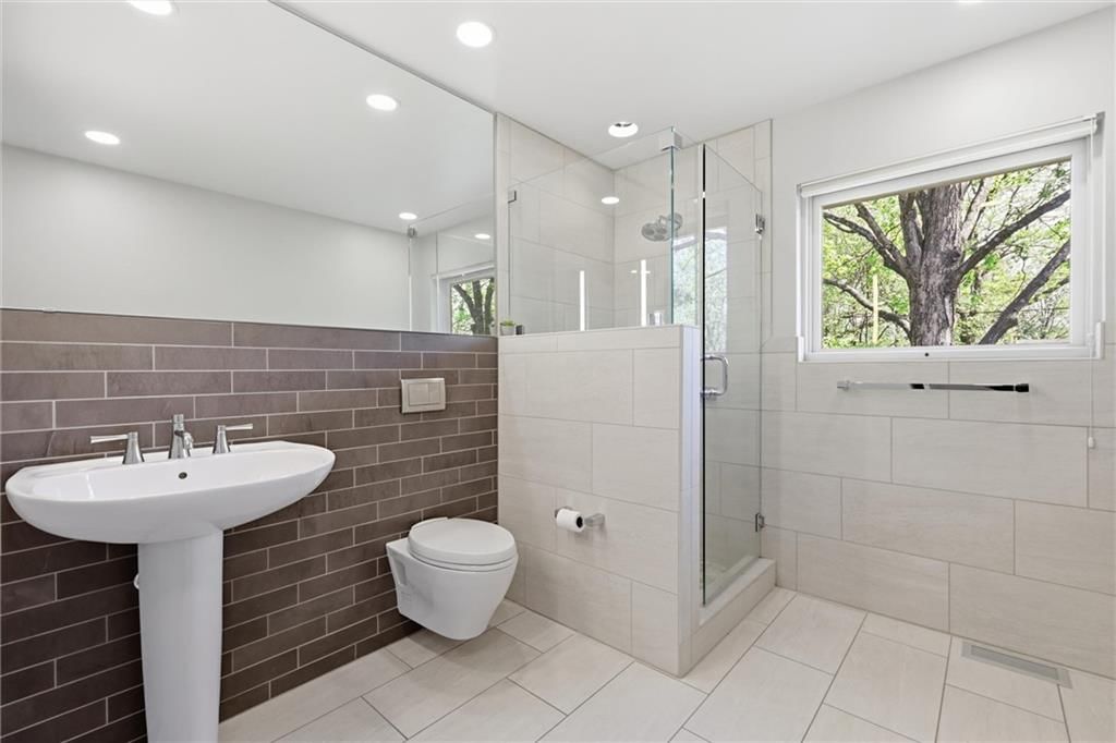 2400 Orchard Lane — photo 20