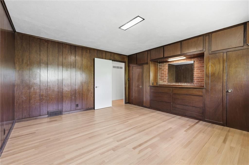 2400 Orchard Lane — photo 26