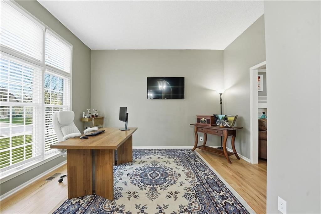 12402 Mastin Street — photo 5