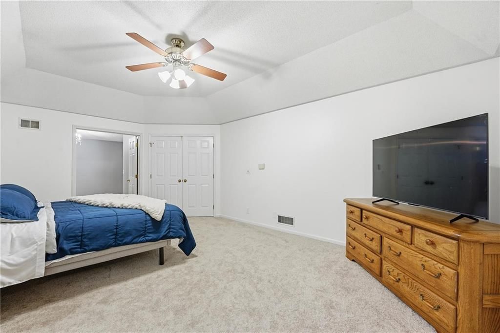 12402 Mastin Street — photo 30