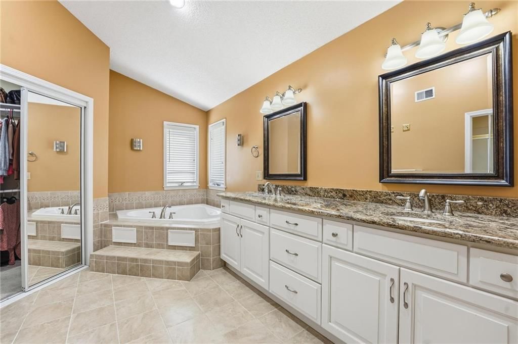 12402 Mastin Street — photo 31