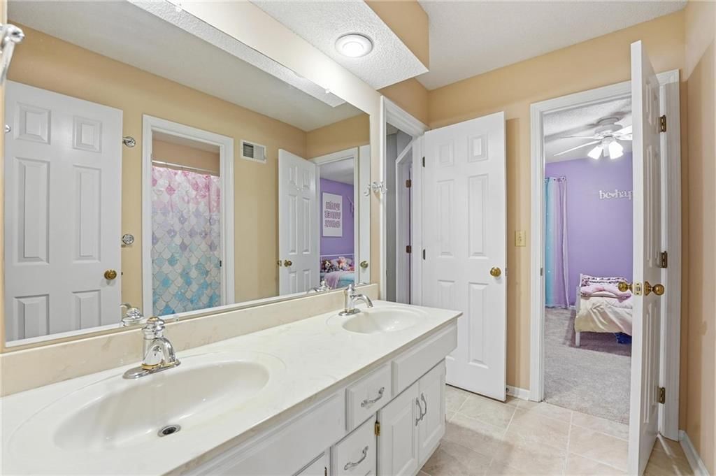 12402 Mastin Street — photo 43