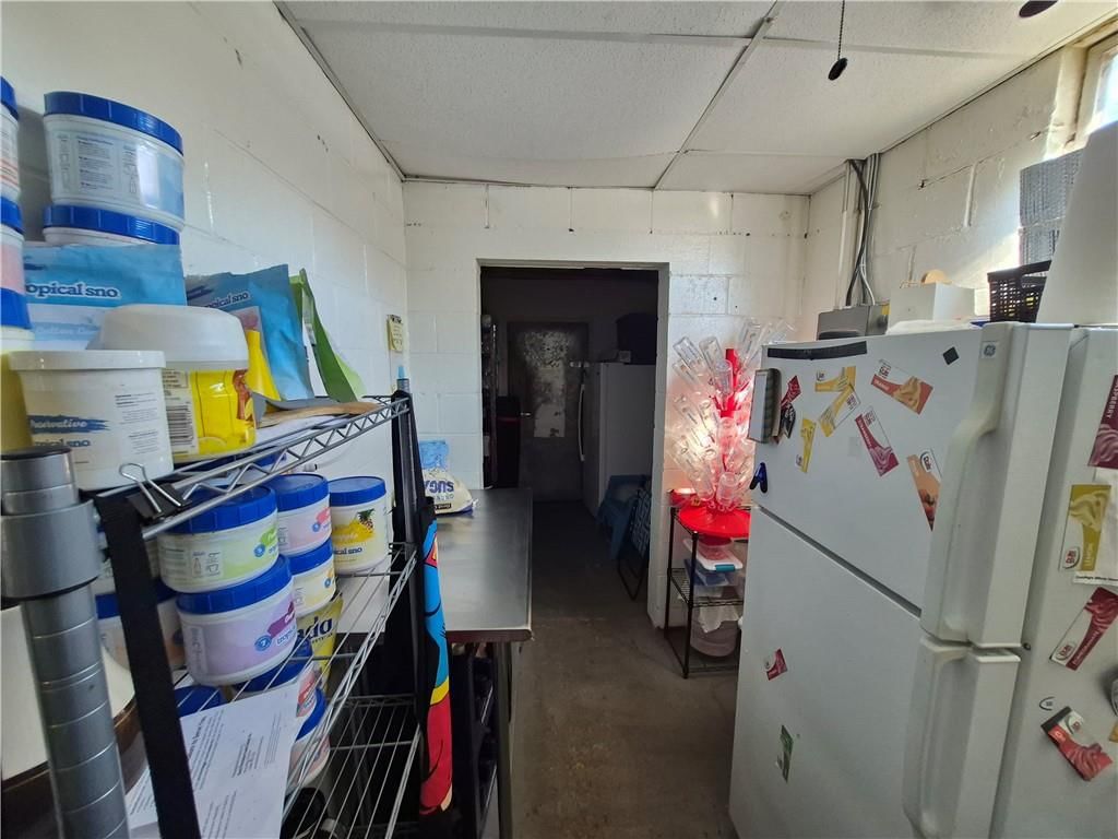 304 Madison N/A — photo 14