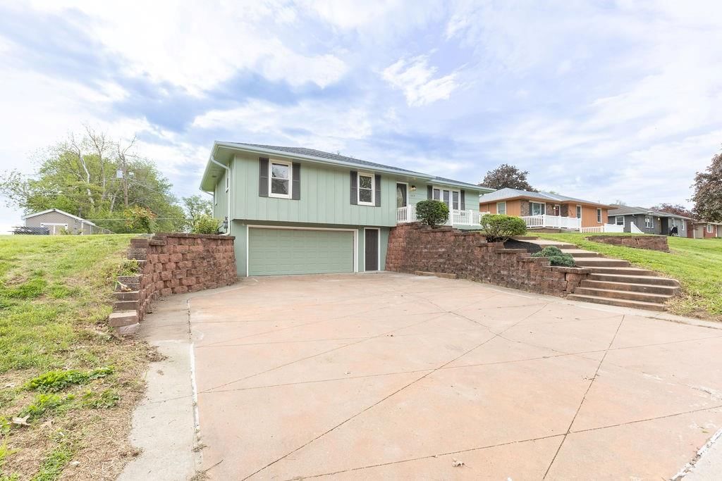 1419 Tamara Drive — photo 2