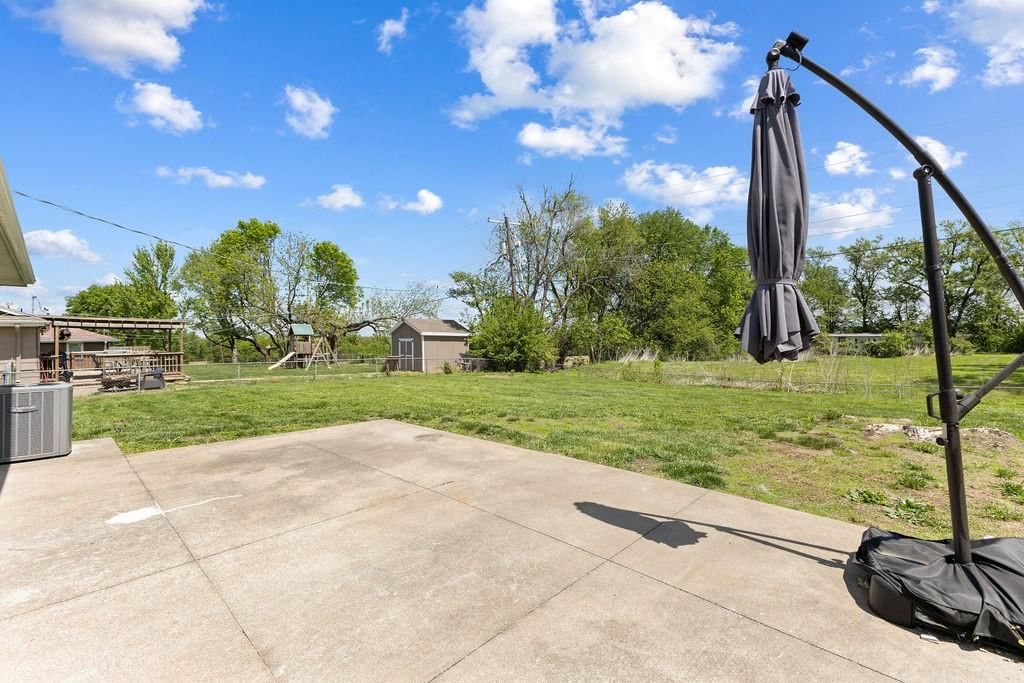 1419 Tamara Drive — photo 34