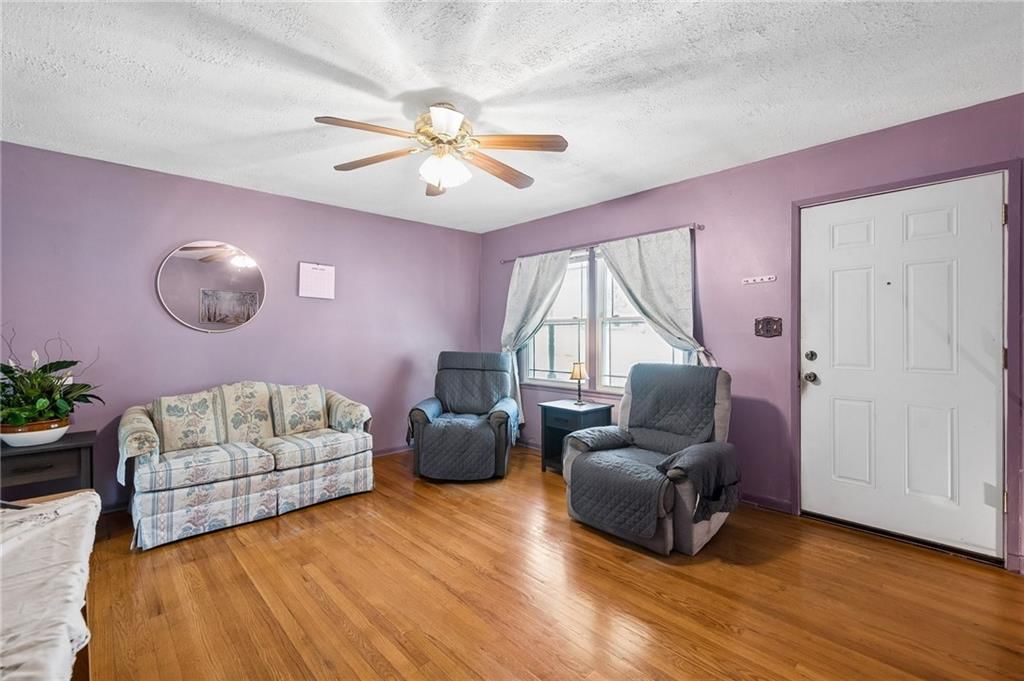 8412 England Street — photo 6